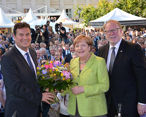 Christian von Stetten und Dr. Angela Merkel eröffnen PKM-Sommerfest 2017